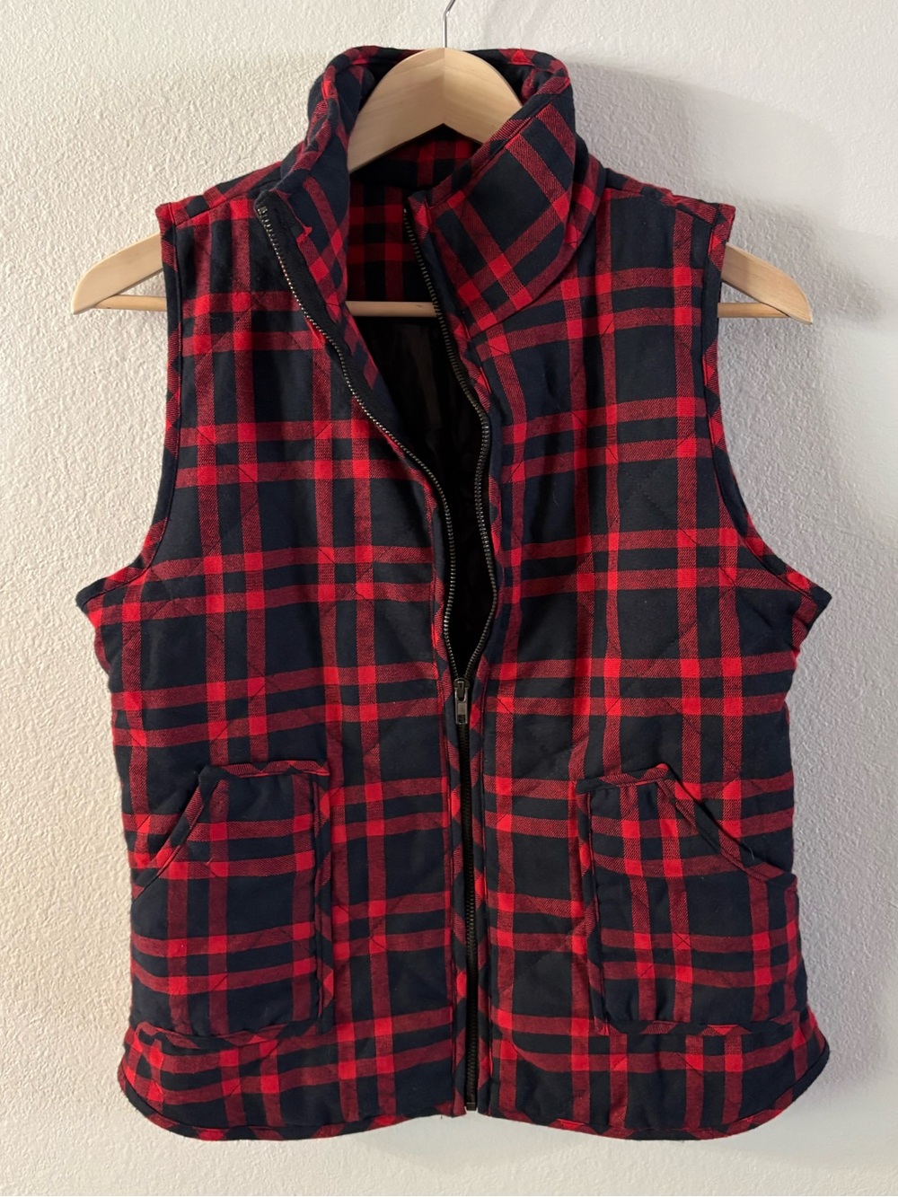 Cabincore Red & Black Buffalo Plaid Quilted Vest Campcore Small